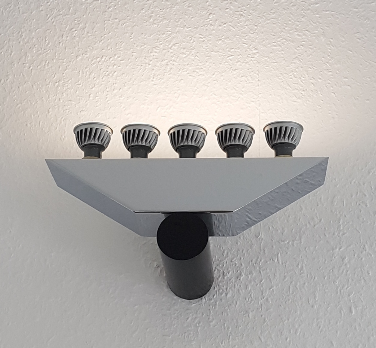 Mehr über den Artikel erfahren Novembertag mit Tageslichtlampe zu ertragen
