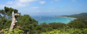 Porquerolles panorama Gasti from France, CC BY-SA 2.0, via Wikimedia Commons